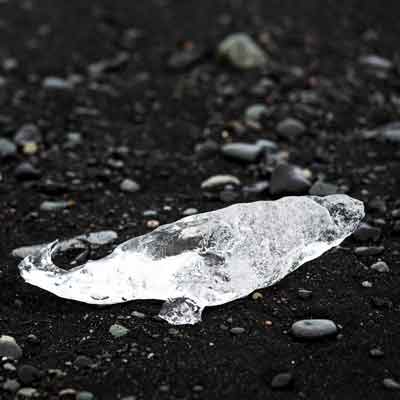 J&ouml;kuls&aacute;rl&oacute;n Diamond Beach Gestrandeter Eiswal Splitter